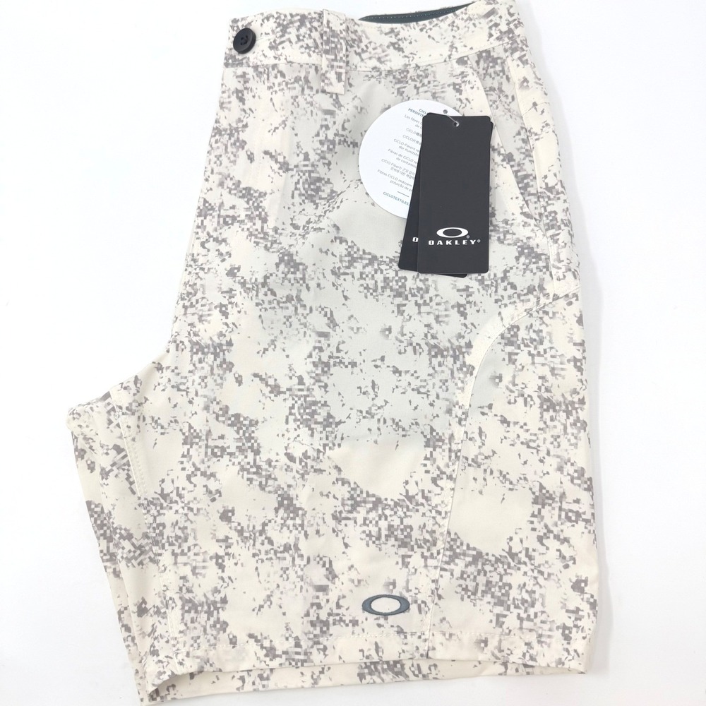 Oakley Reduct Hybrid Digi Camo Arctic Golf Shorts Mens Size 30 FOA404371 NEW